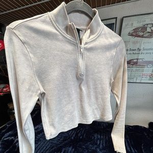 Wild Fable long sleeve crop top